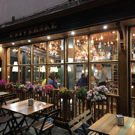 Universal People Bar